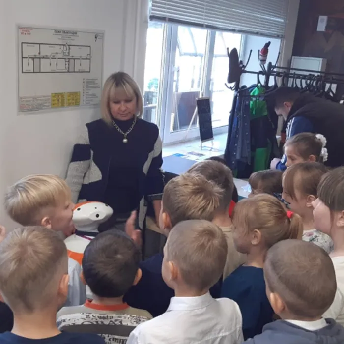 «Знакомство с книжными полками»