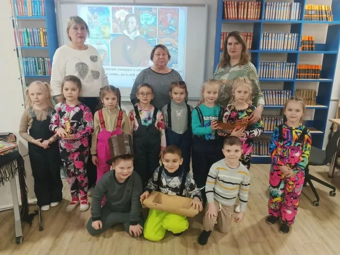 Участники квиз-игры «От сказки к сказке с Пушкиным».