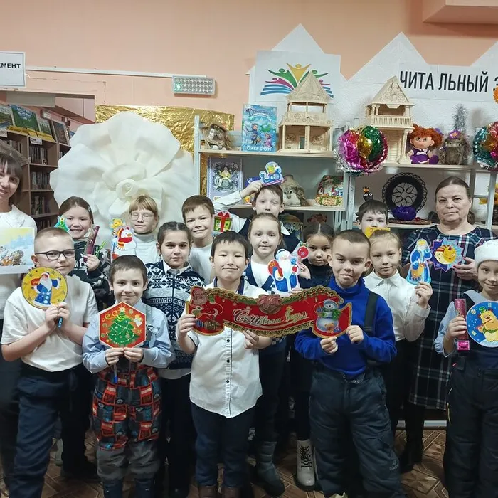 «Новогодние чудеса с библиотекой»