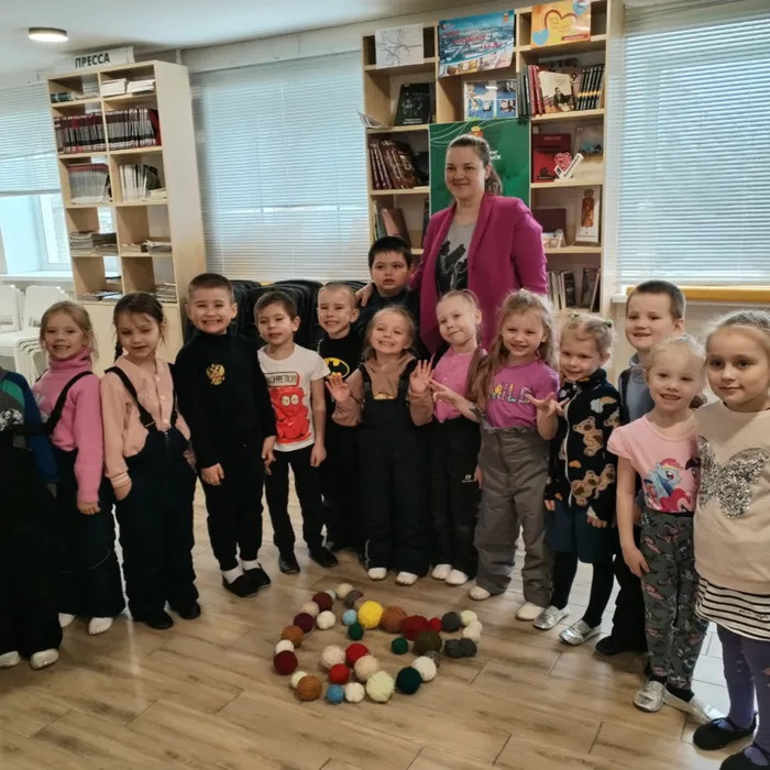 «Он детишек обожал, много книжек написал!»