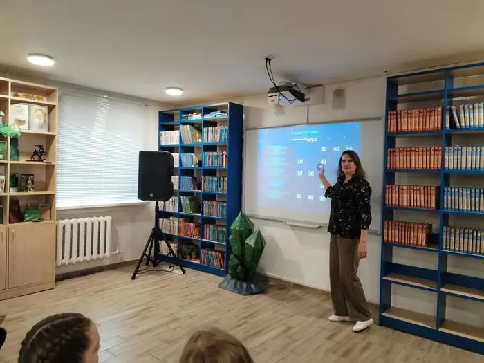 По очереди каждый игрок выбирал номинацию и вопрос