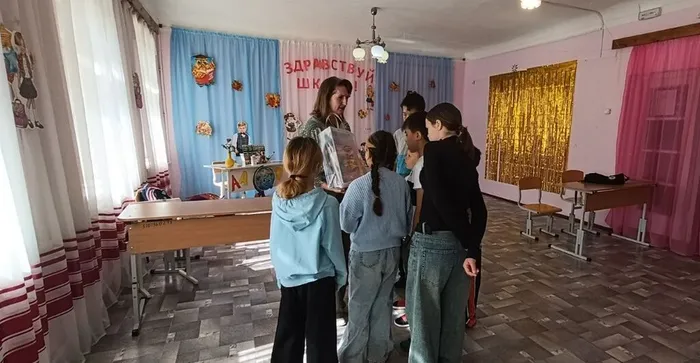 1 Вручаем детям подарок