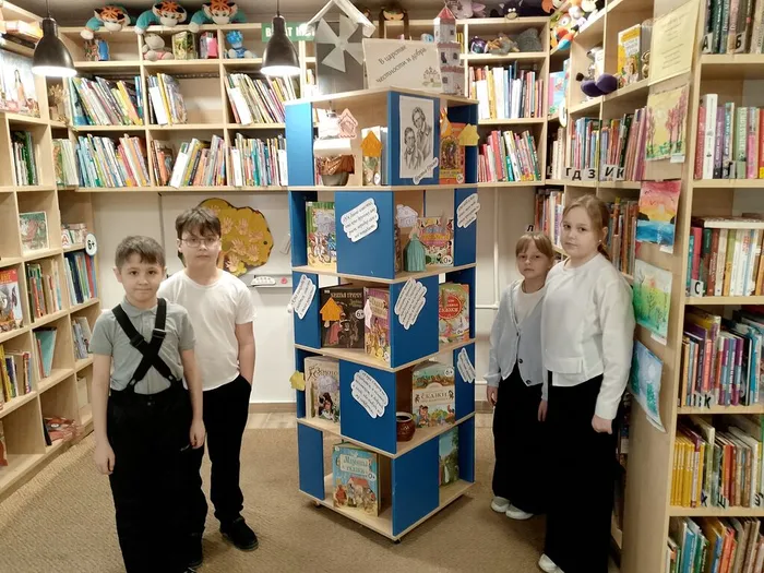 Выставка-сказка «В царстве честности и добра»