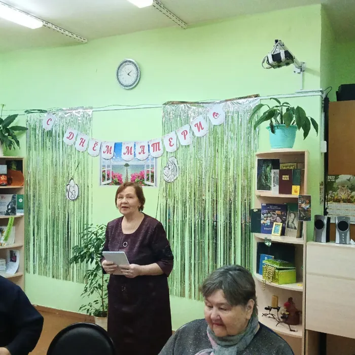 ТВОРЧЕСКАЯ ВСТРЕЧА МЕСТНЫХ ПОЭТОВ В КЛУБЕ «ЛИРА»